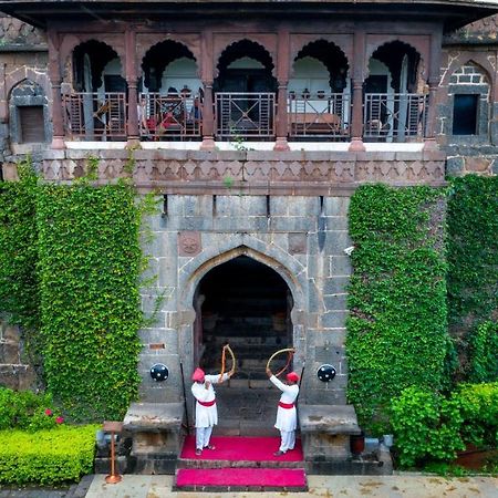 Fort Jadhavgadh -A Gadh Heritage Hotel Sasvad Exterior photo