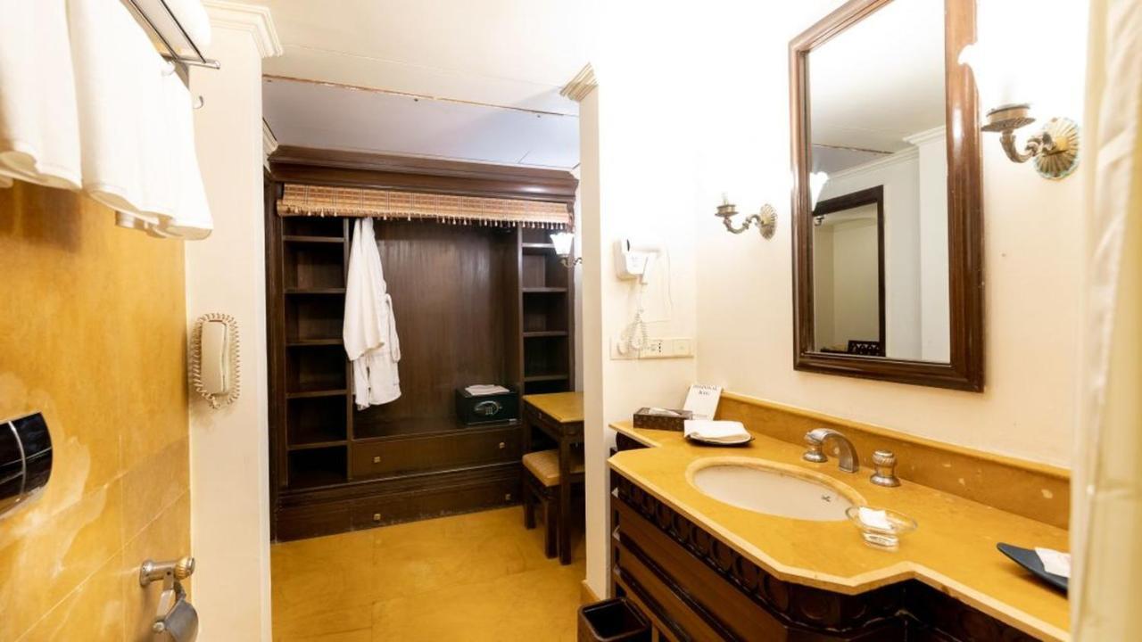 Fort Jadhavgadh -A Gadh Heritage Hotel Sasvad Exterior photo